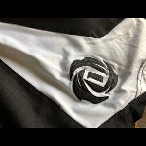 Adidas Derrick Rose shorts